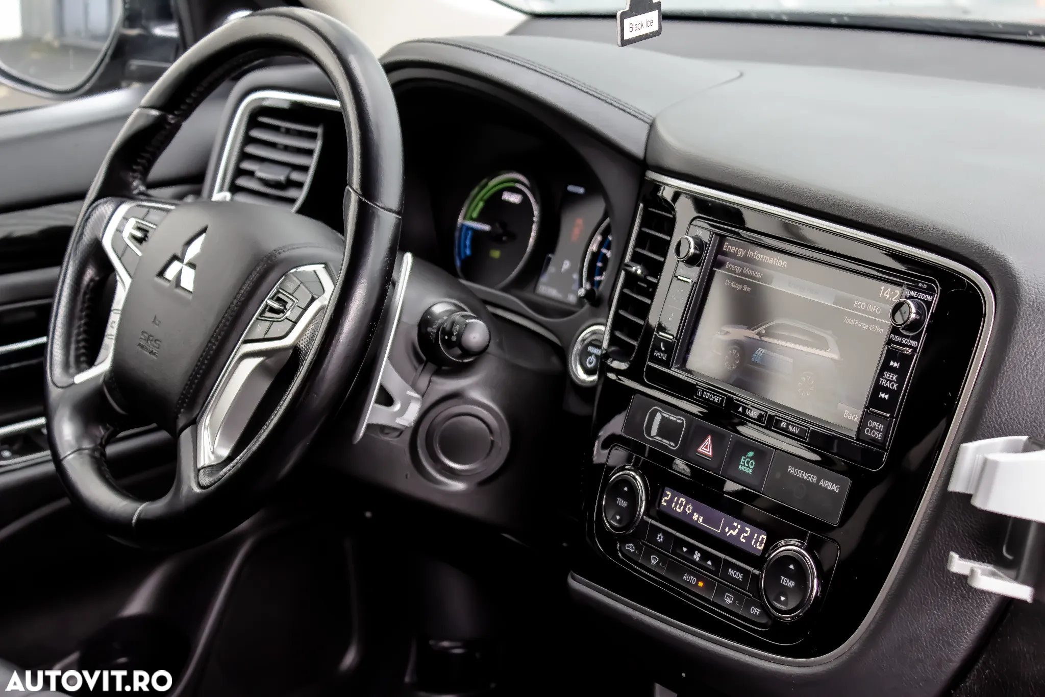 Mitsubishi Outlander 2.0 4WD Plug-In Hybrid Top - 8
