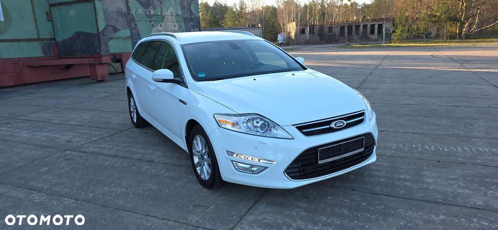 Ford Mondeo 2.0 EcoBoost Titanium - 9