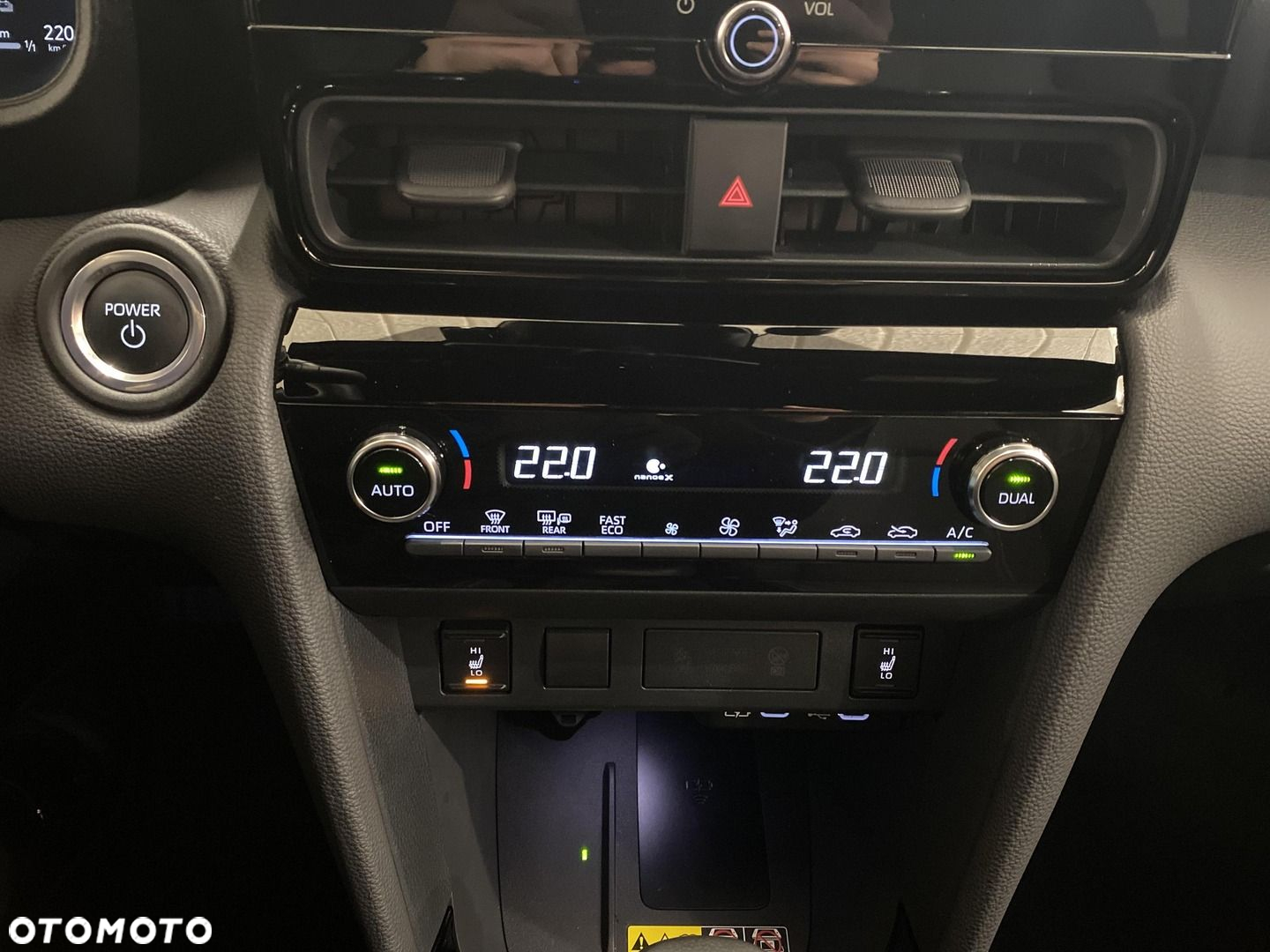 Toyota Yaris Cross - 18