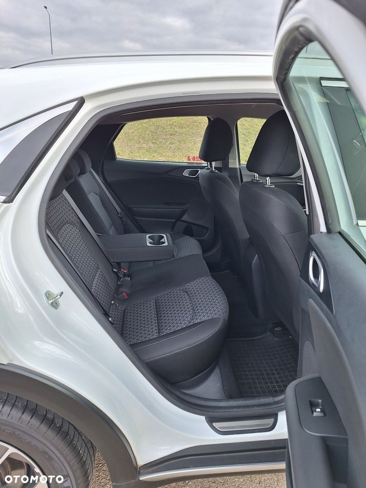 Kia XCeed 1.0 T-GDI M - 12