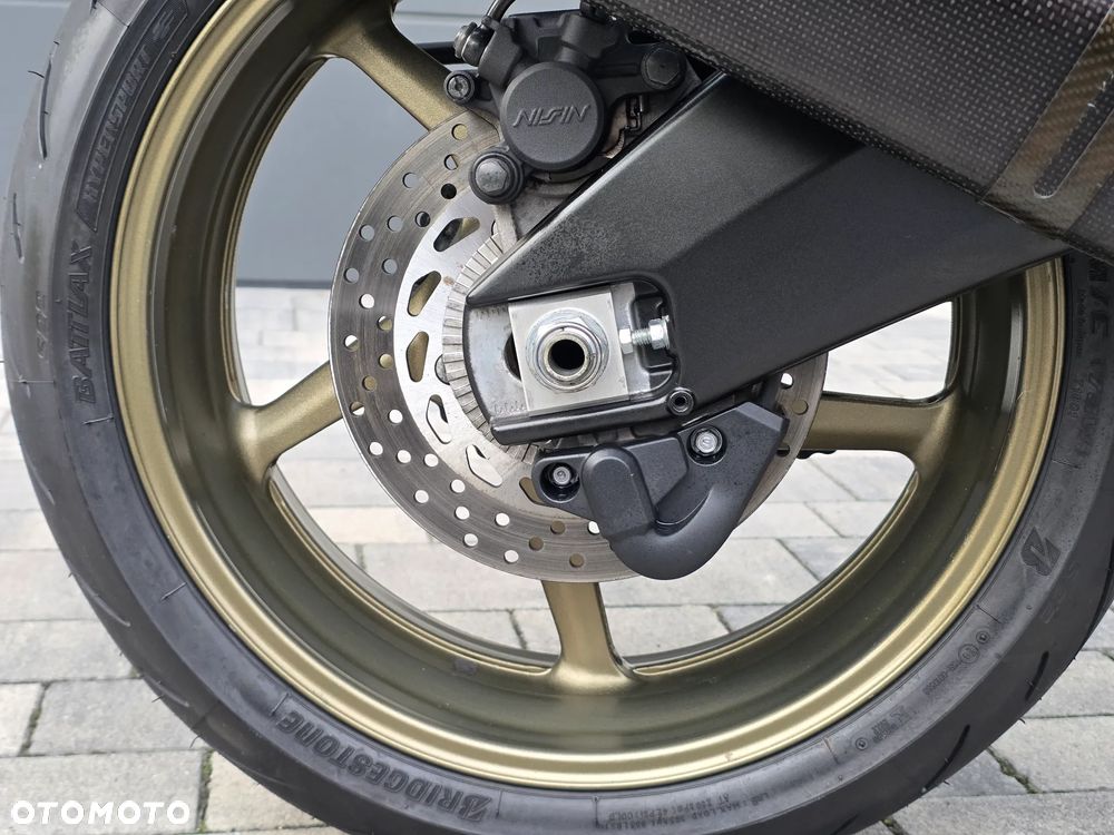 Yamaha FZ - 32