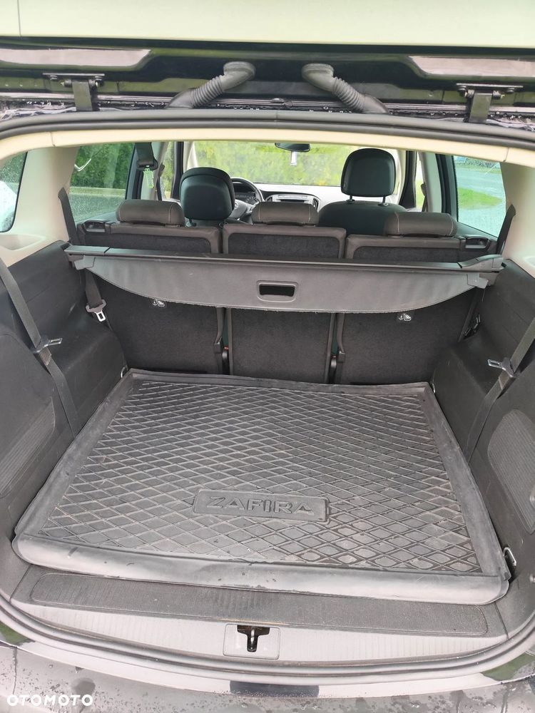 Opel Zafira 1.6 T - 19