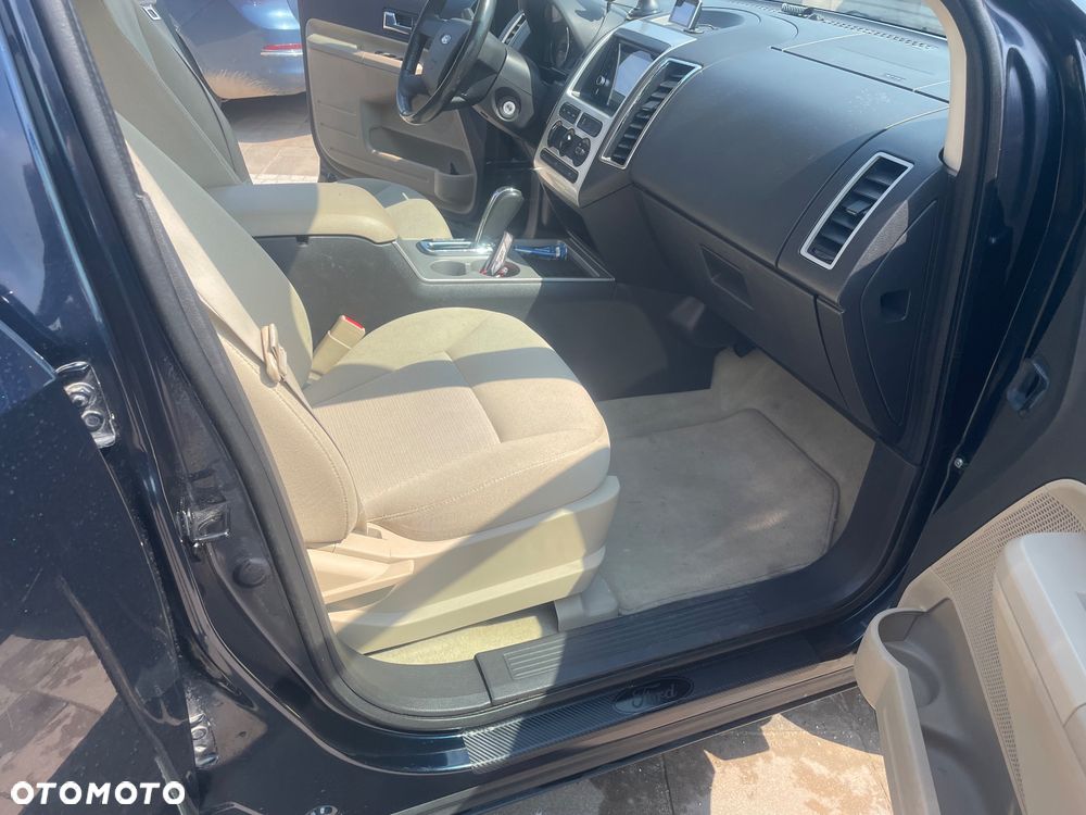 Ford Edge - 15