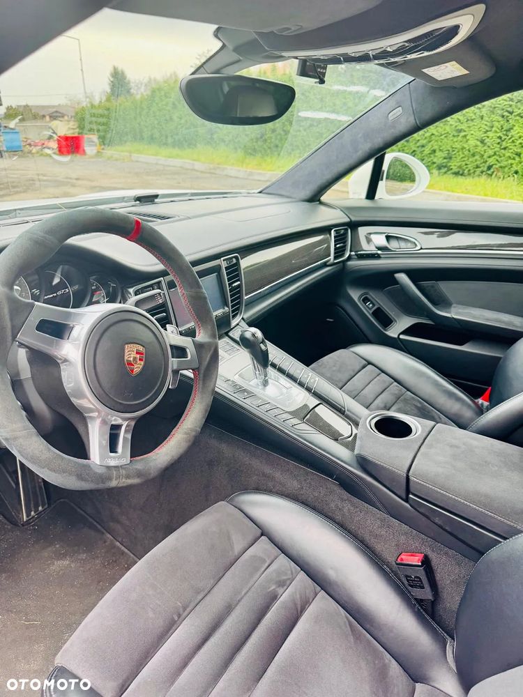 Porsche Panamera - 6