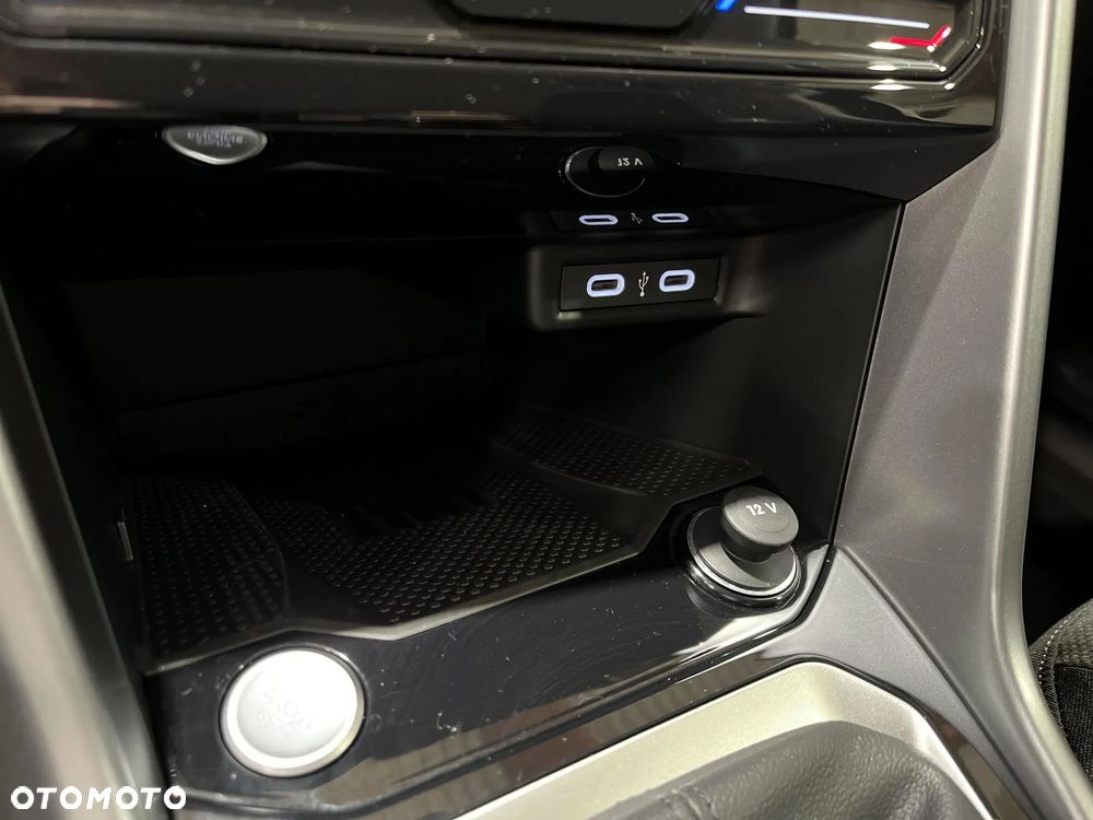 Volkswagen T-Roc ver-1-5-tsi-life-plus-dsg - 19