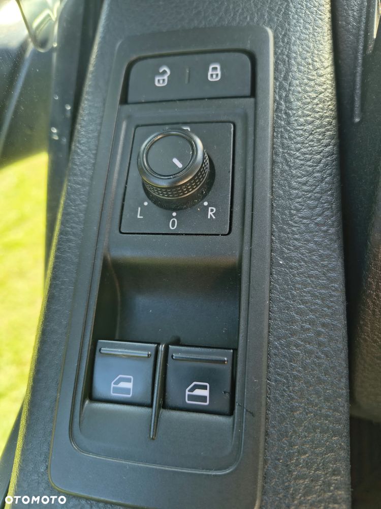 Volkswagen Transporter - 17