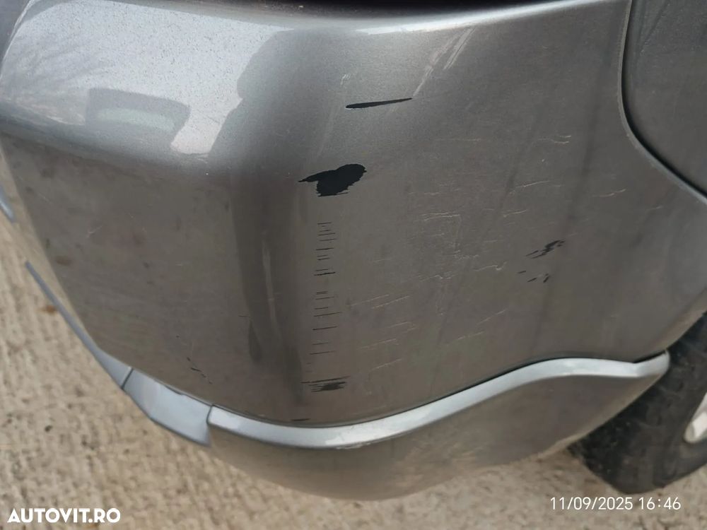 Land Rover Freelander 2 2.2L SD4 - 8