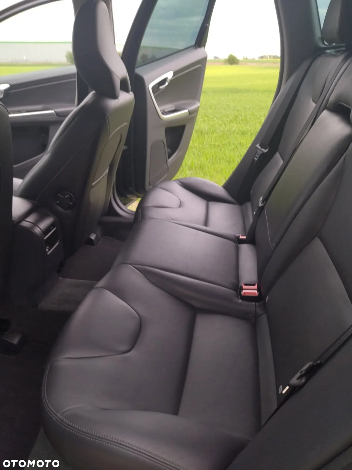 Volvo XC 60 D3 Momentum - 12