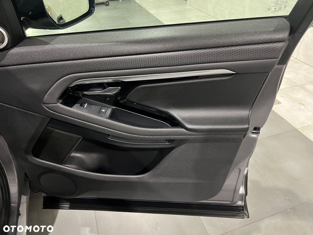Land Rover Range Rover Evoque - 32