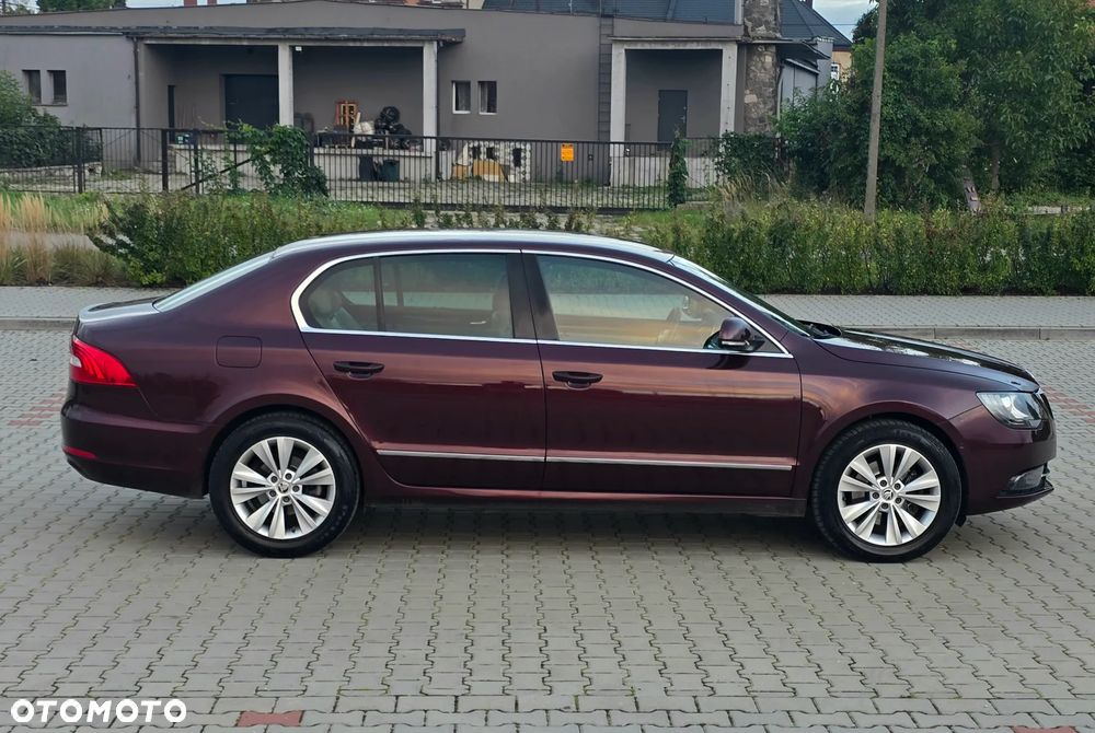 Skoda Superb 1.8 TSI Elegance DSG - 9