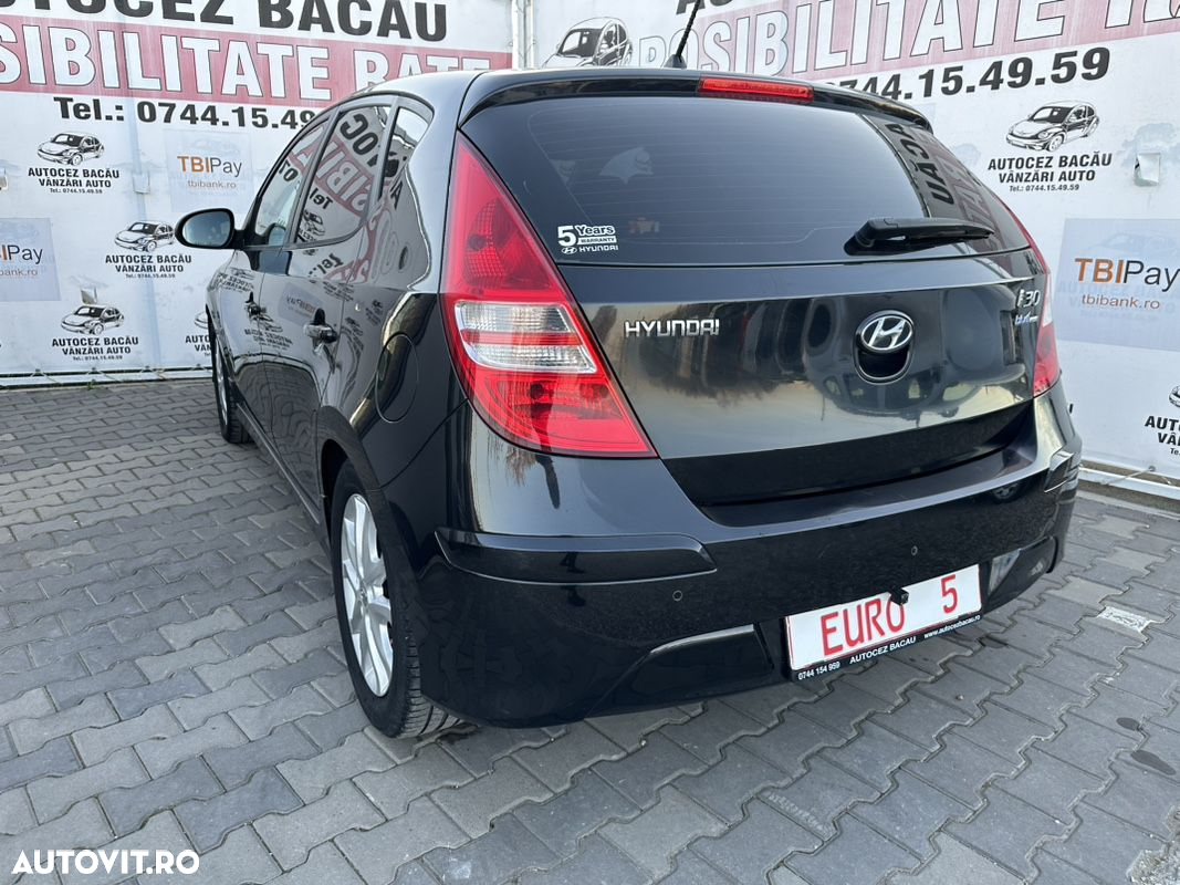 Hyundai i30 1.4 blue Comfort - 13