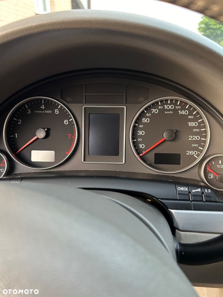Audi A4 - 11
