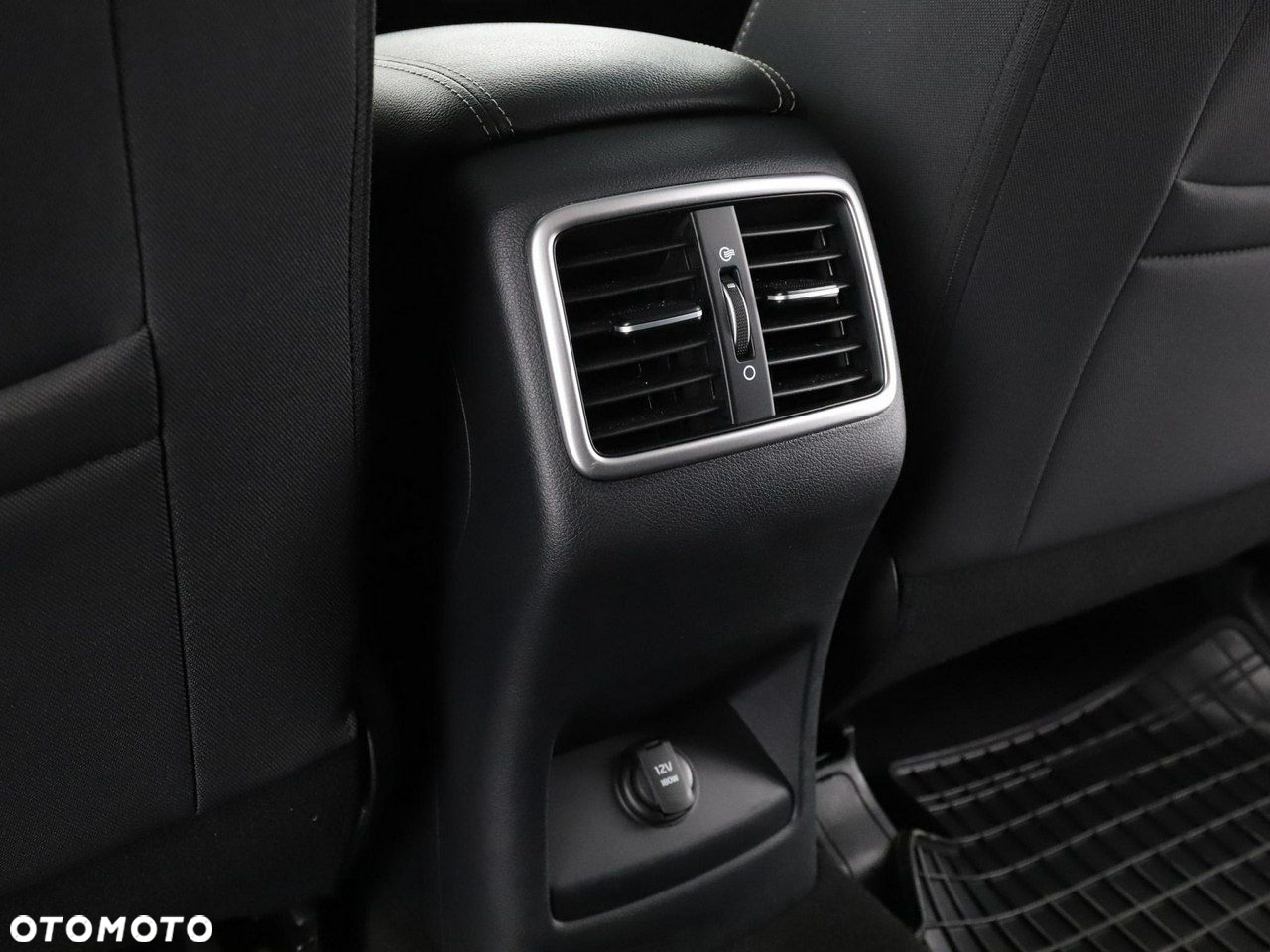Kia Sportage 1.6 GDI 2WD Attract - 35