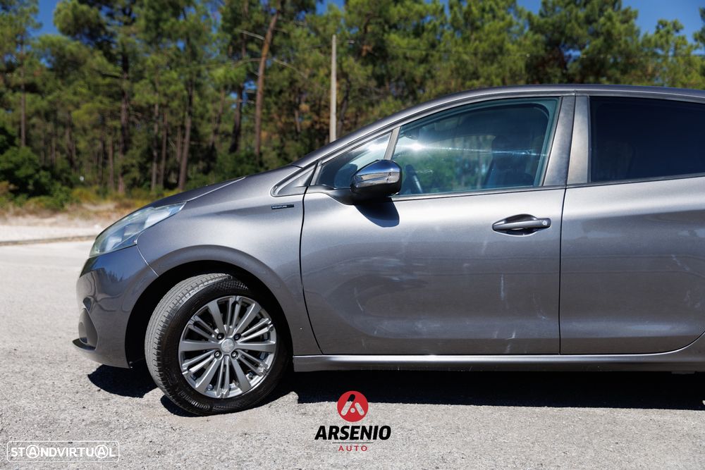 Peugeot 208 1.5 BlueHDi Signature - 14