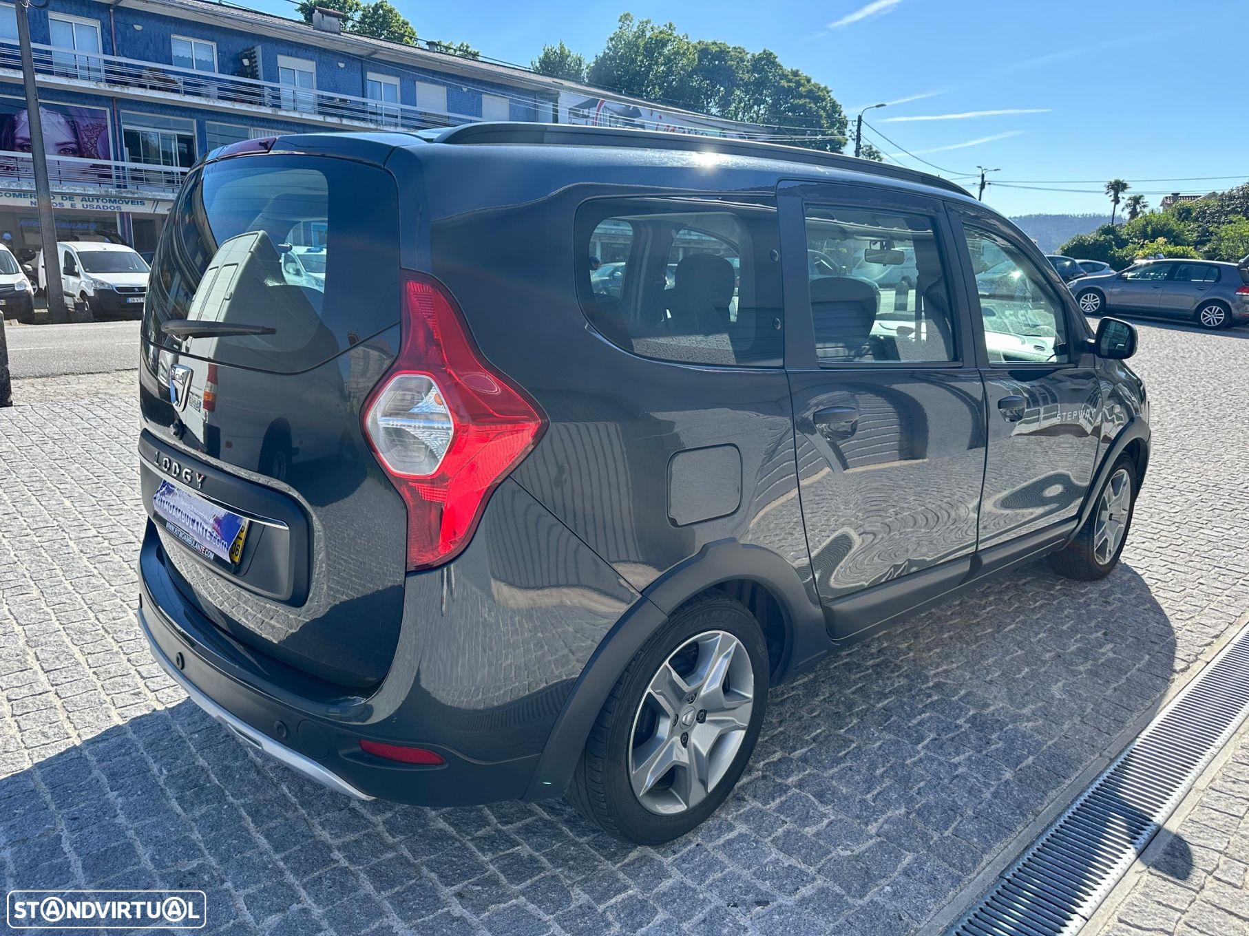 Dacia Lodgy 1.5 Blue dCi Stepway 7L - 4