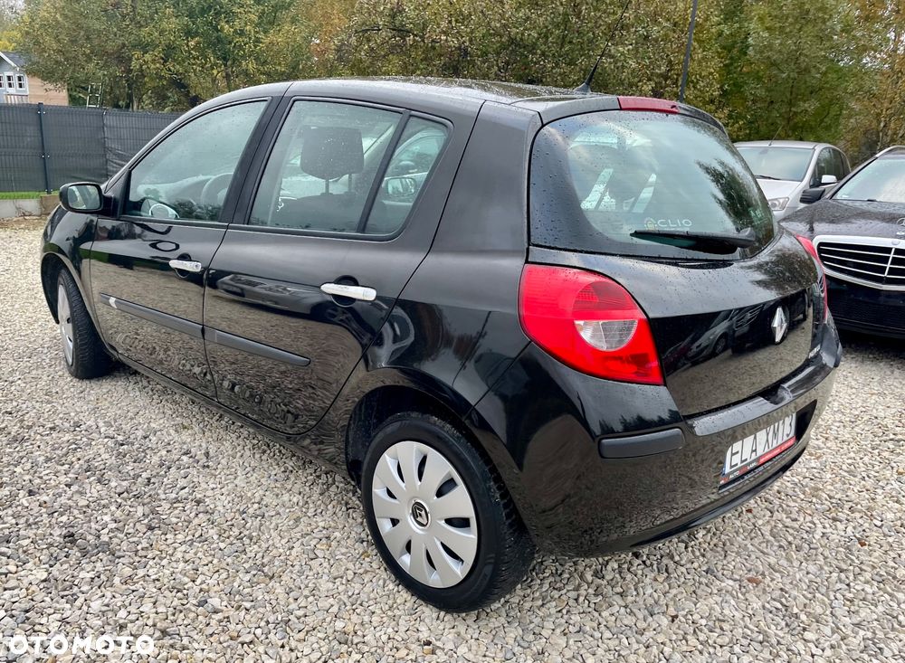 Renault Clio 1.2 16V 75 Dynamique - 17