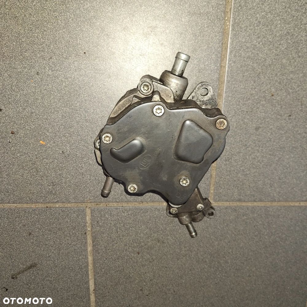 VACUM POMPA GOLF IV 1.9 TDI 038145209A - 6