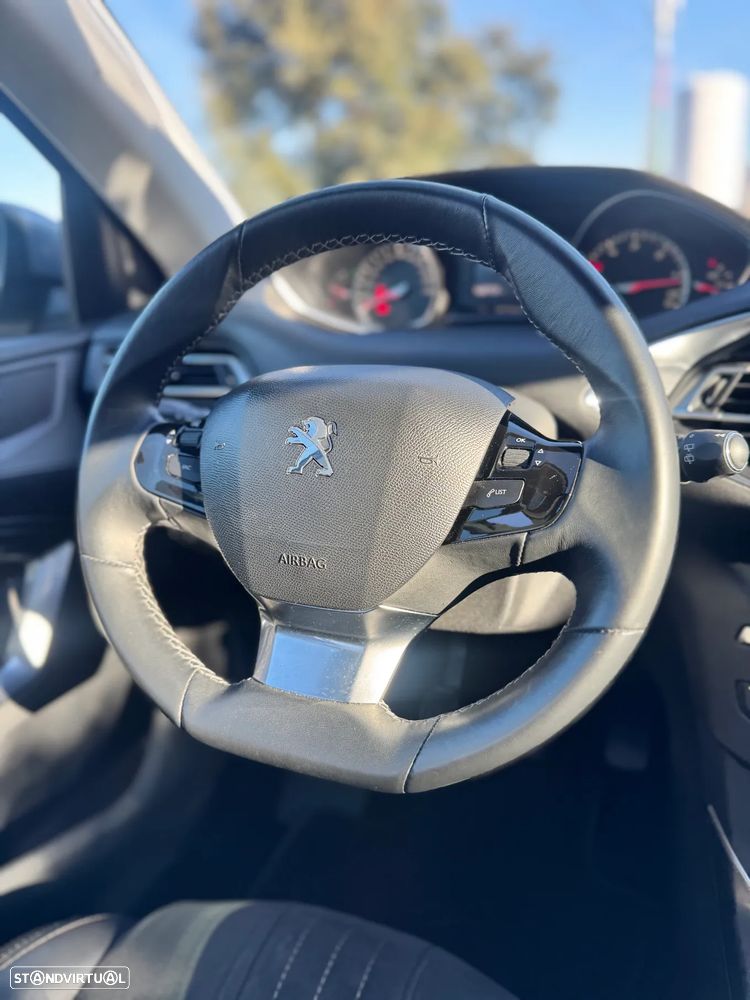 Peugeot 308 SW e-HDi 115 Stop & Start Allure - 16