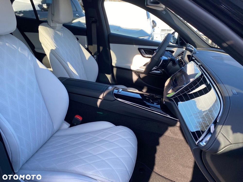 Mercedes-Benz Klasa E - 22