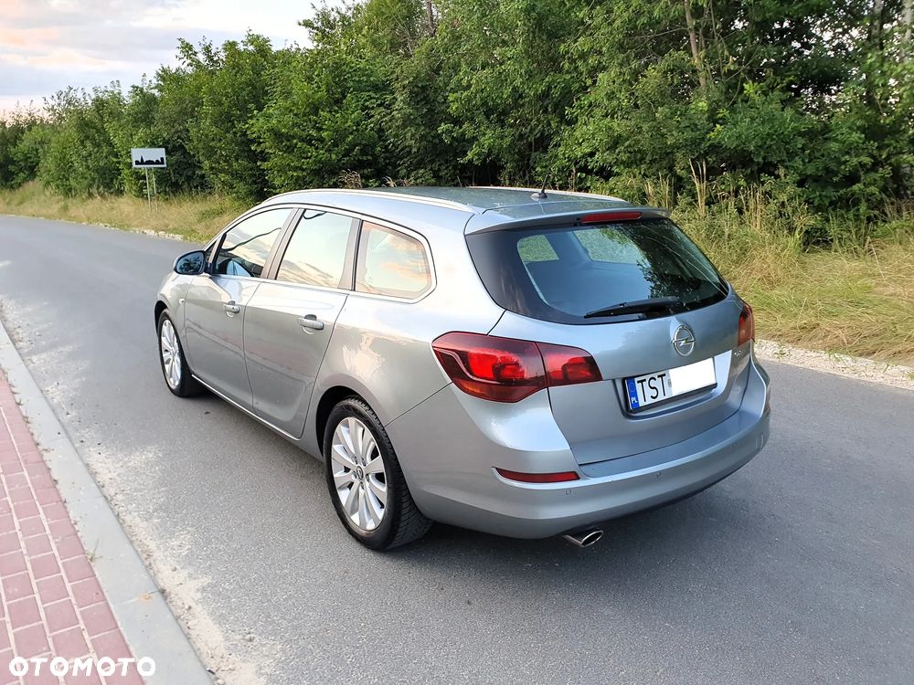 Opel Astra 2.0 CDTI Exklusiv - 7