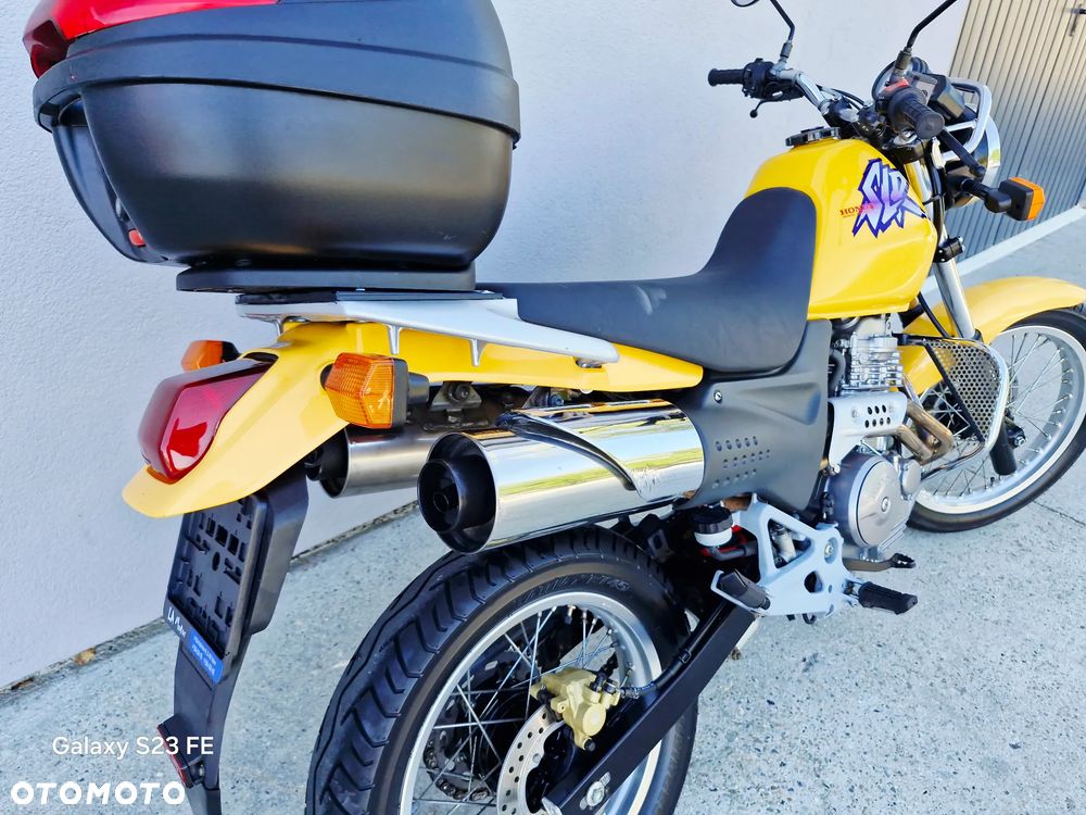 Honda XL - 16