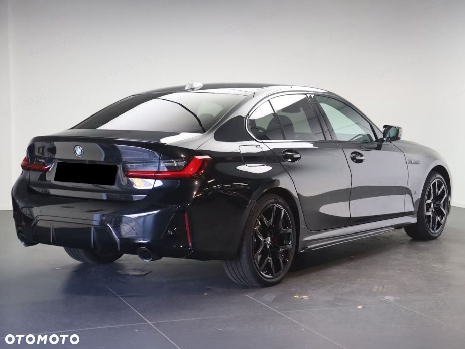 BMW Seria 3 330i xDrive M Sport - 3