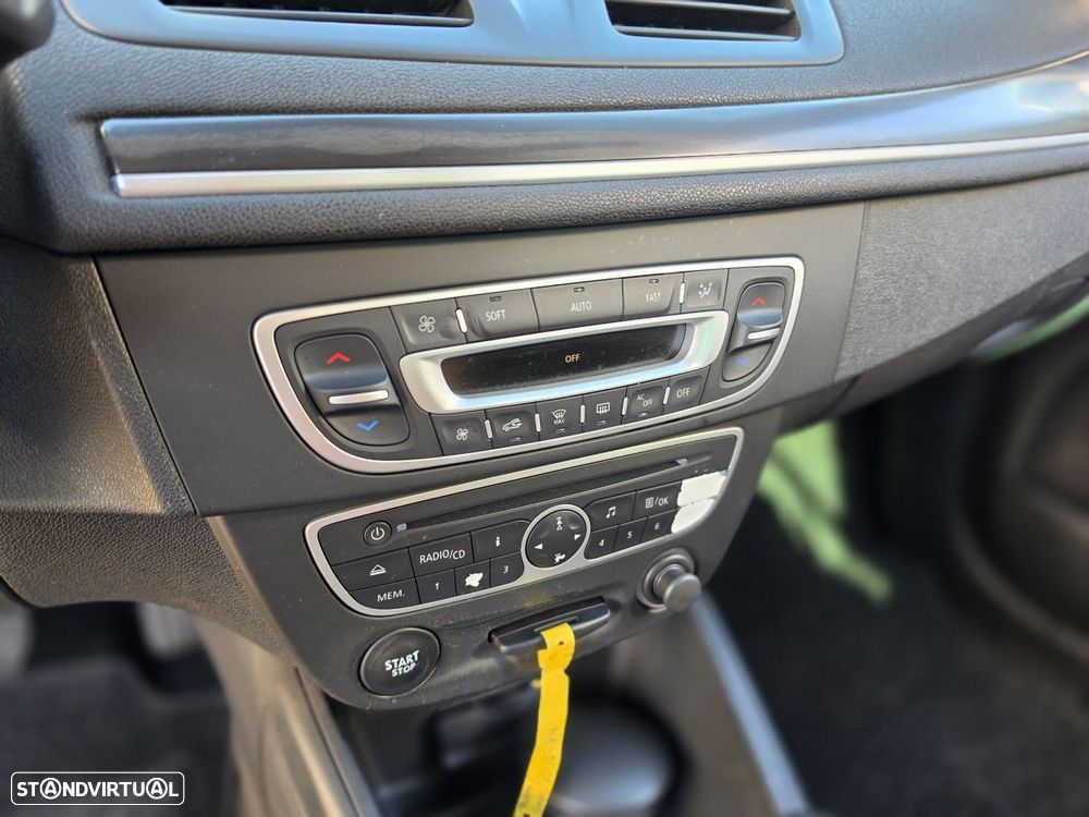 Renault Mégane 1.5 dCi Dynamique S - 17