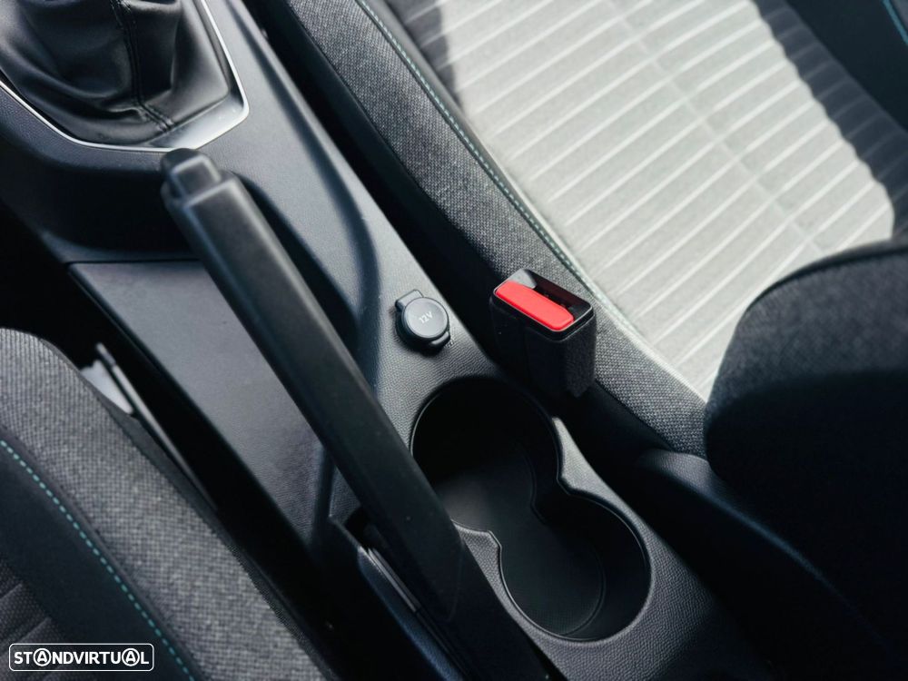 Peugeot 208 1.2 PureTech Allure - 31