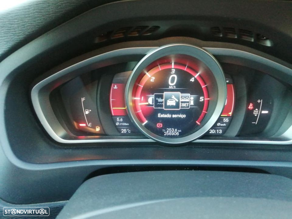 Volvo V40 2.0 D4 Summum - 16