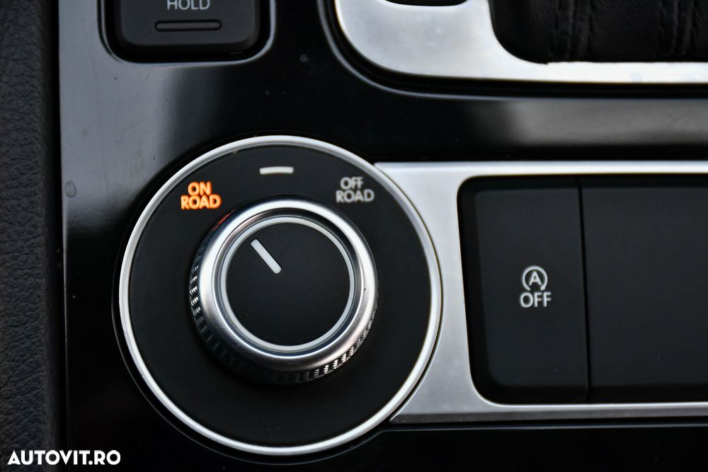 Volkswagen Touareg 3.0 V6 TDI SCR Blue Motion DPF Automatik Terrain Tech Executive Edition - 11