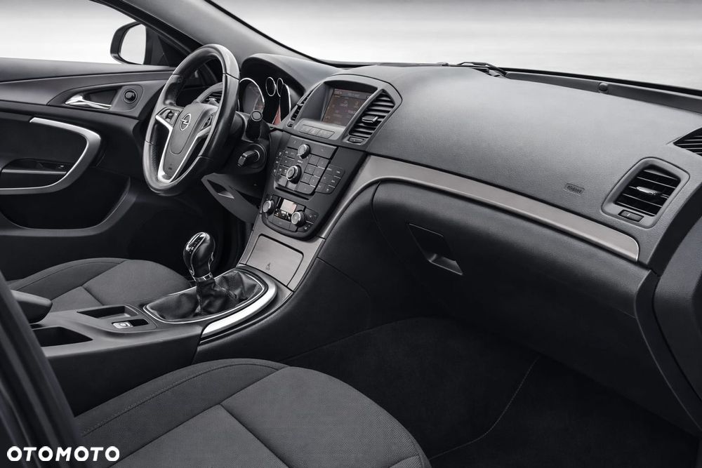 Opel Insignia 1.6 Turbo Cosmo - 12