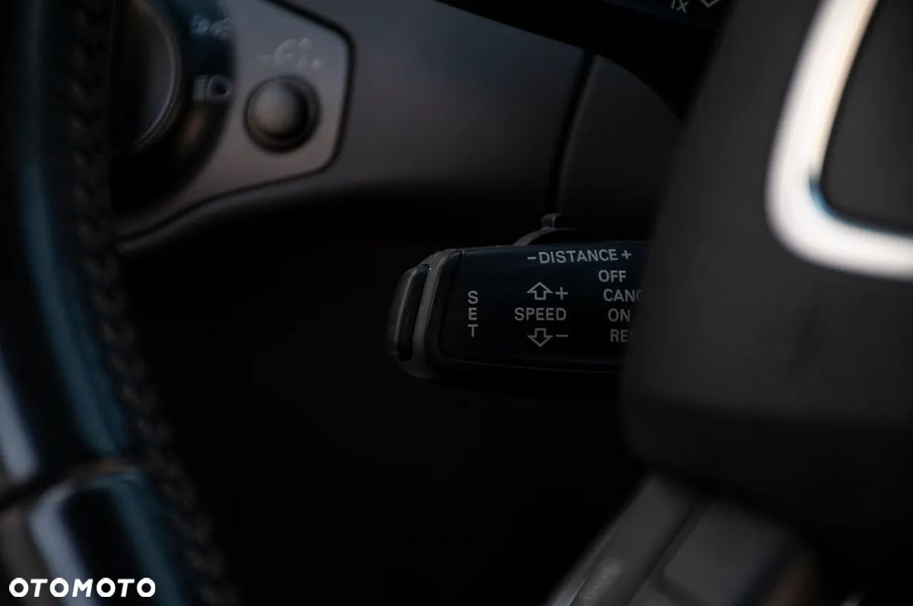 Audi A4 Avant 2.0 TDI S tronic quattro - 40