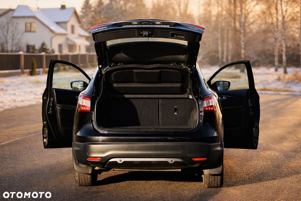 Nissan Qashqai 1.6 DCi Xtronic ACENTA - 4