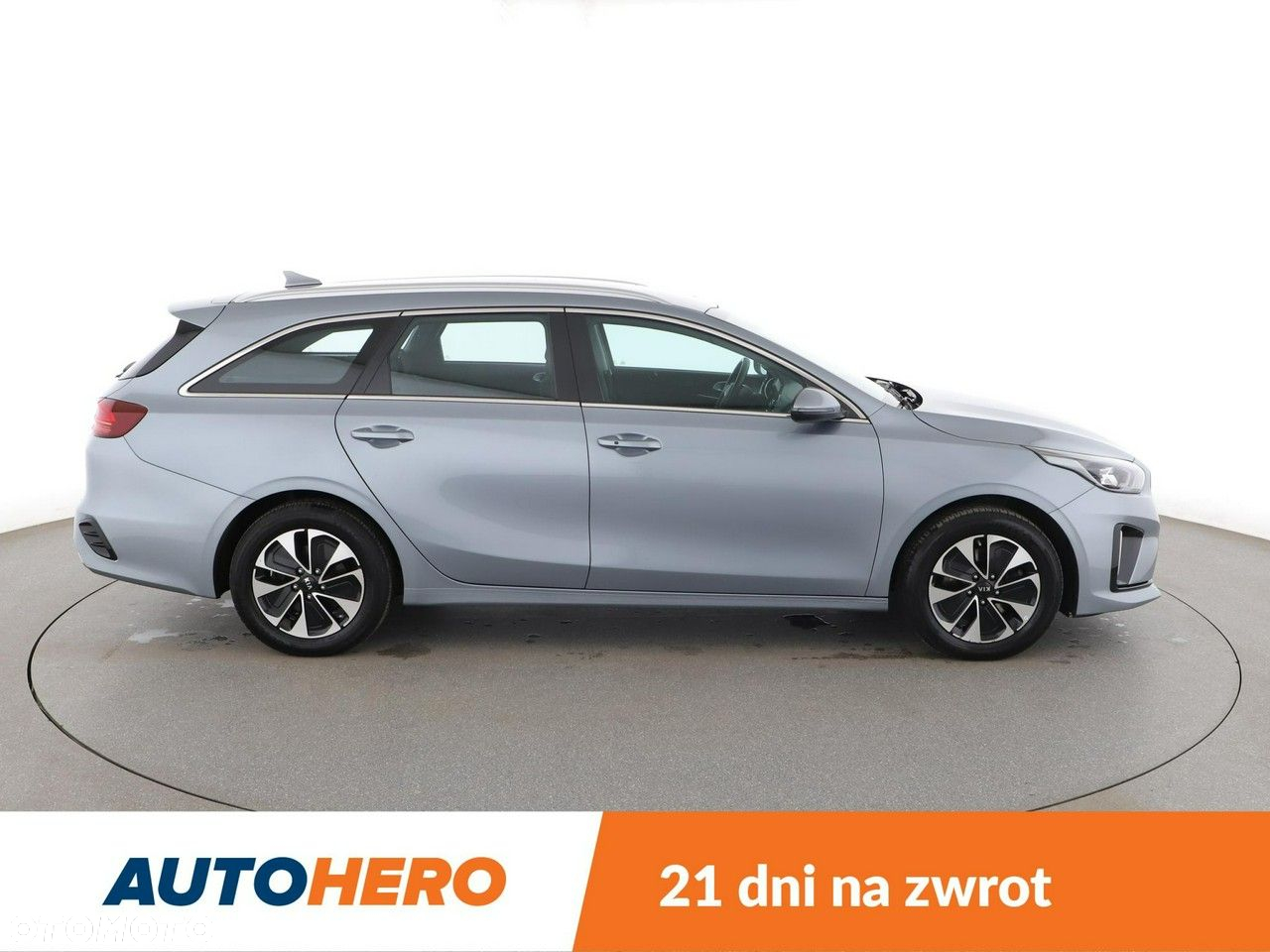 Kia Ceed 1.6 GDI PHEV L DCT - 9