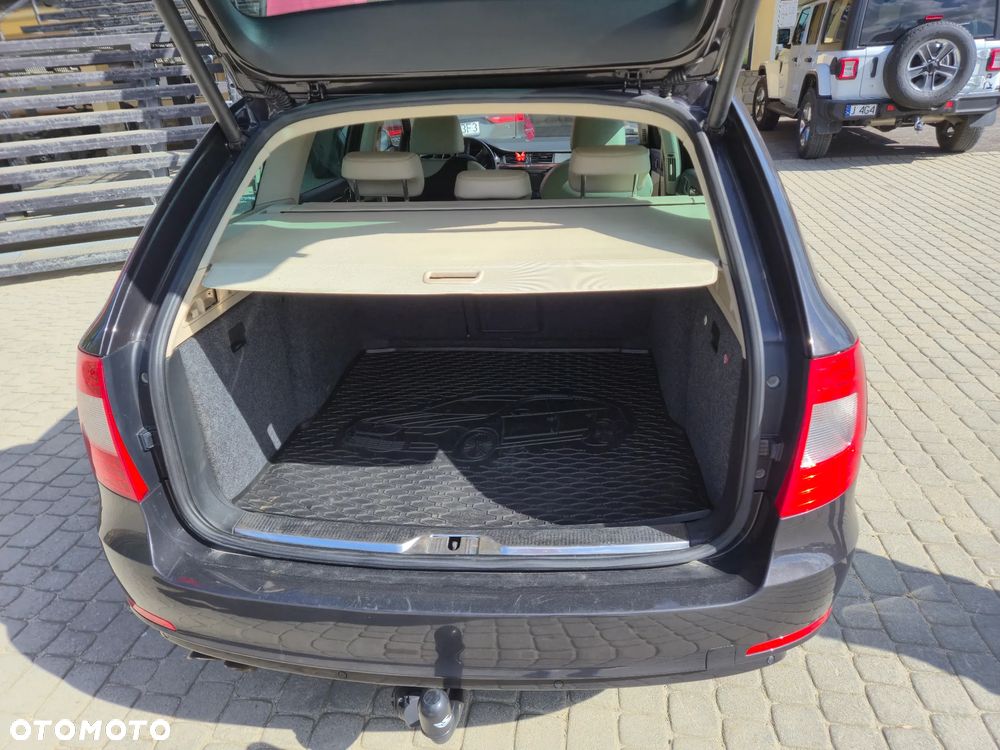 Skoda Superb 2.0 TDI Ambition DSG - 20