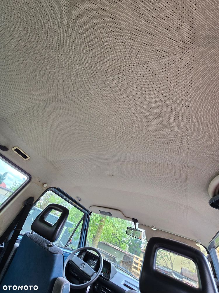 Volkswagen Transporter - 19