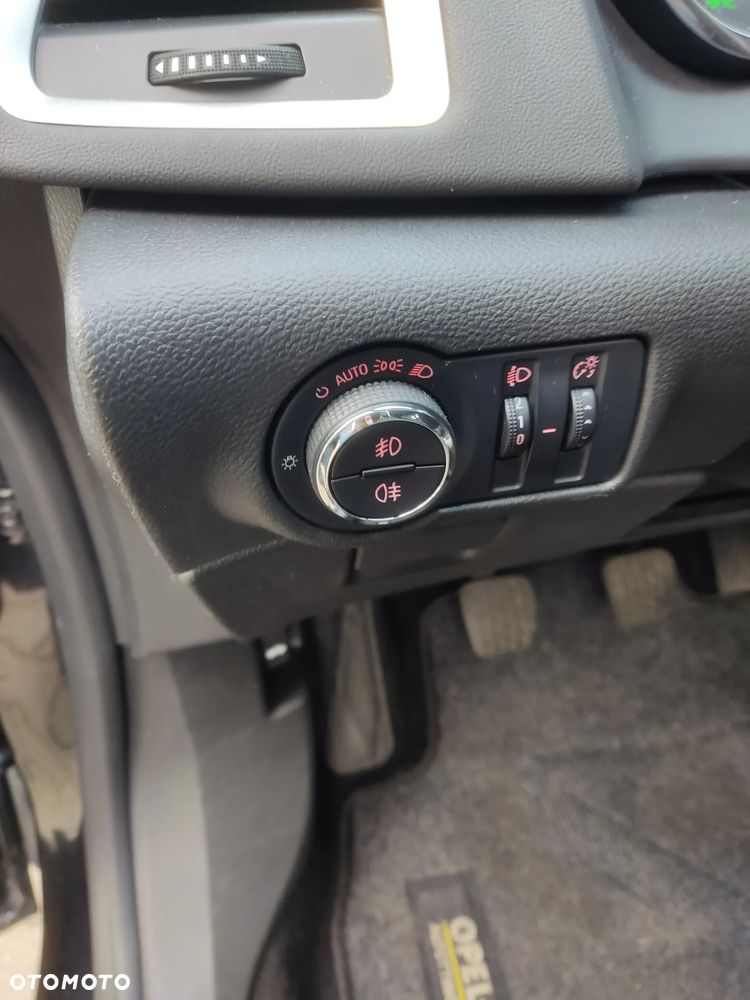 Opel Astra ver-1-4-turbo-ecoflex-start-stop - 14