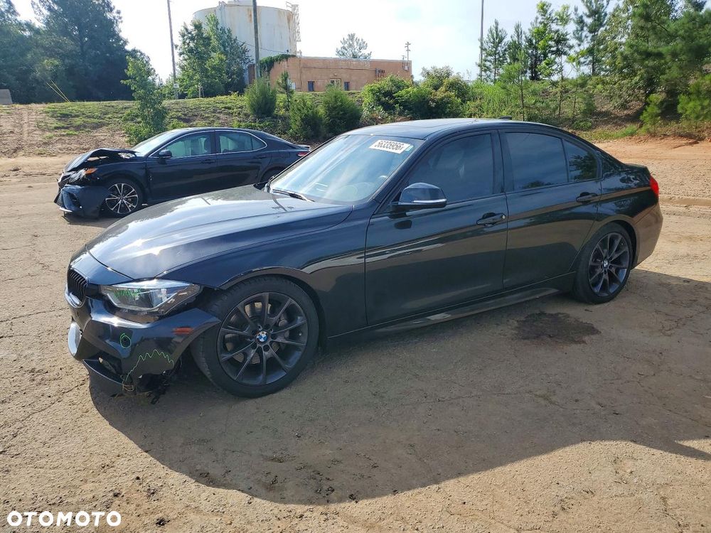 BMW Seria 3 330i M Sport - 3