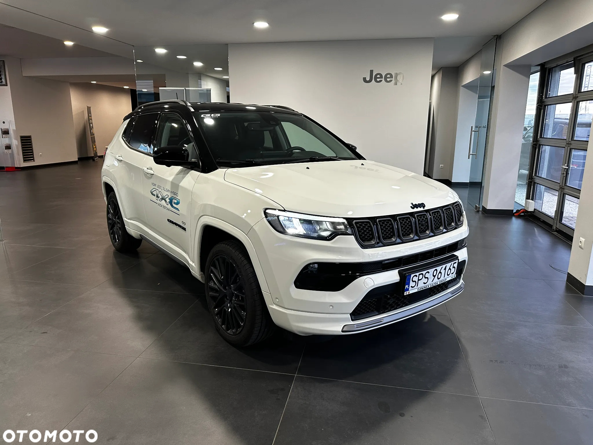 Jeep Compass - 2