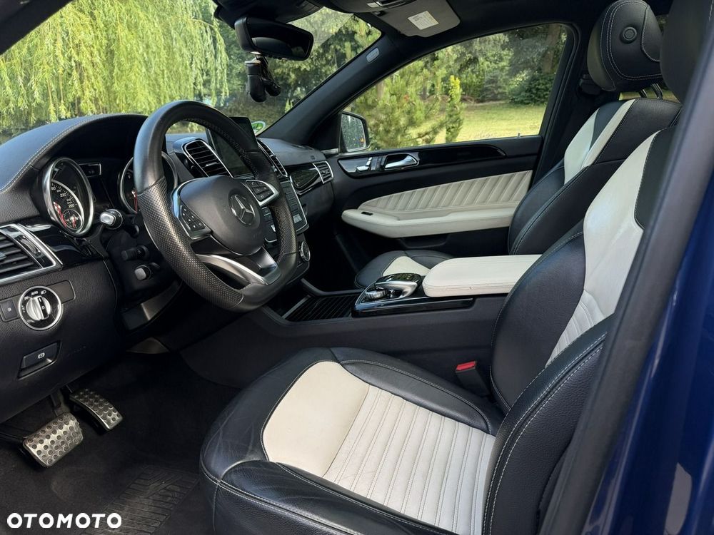 Mercedes-Benz GLE - 17