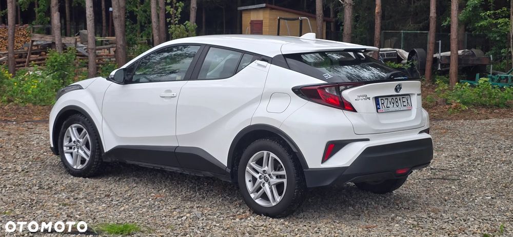 Toyota C-HR ver-1-8-hybrid-comfort - 2
