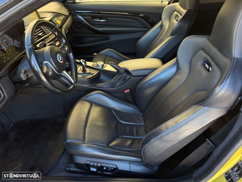 BMW M4 Auto - 38