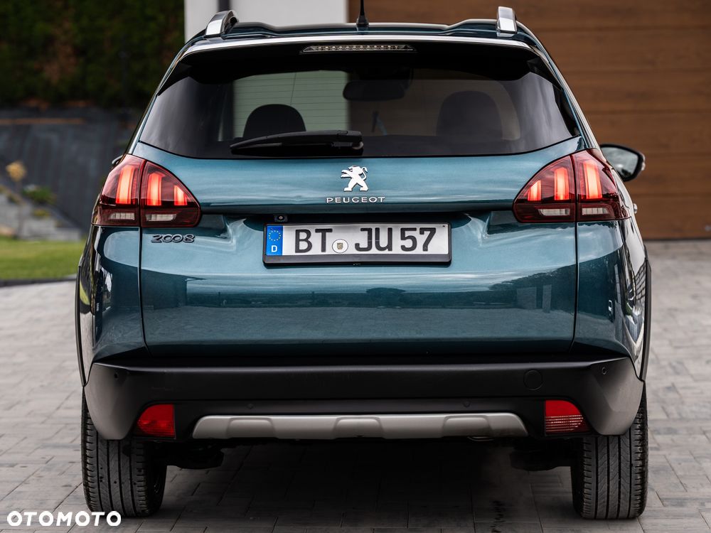 Peugeot 2008 1.2 Pure Tech Allure S&S - 22