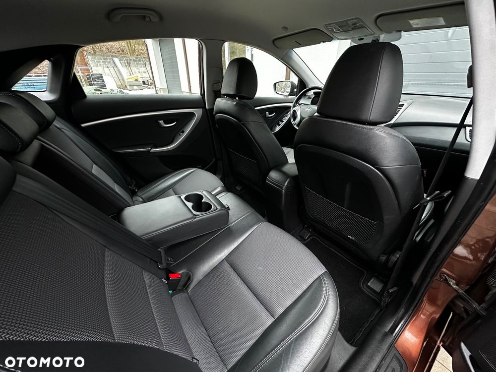 Hyundai i30 1.4 Premium - 14