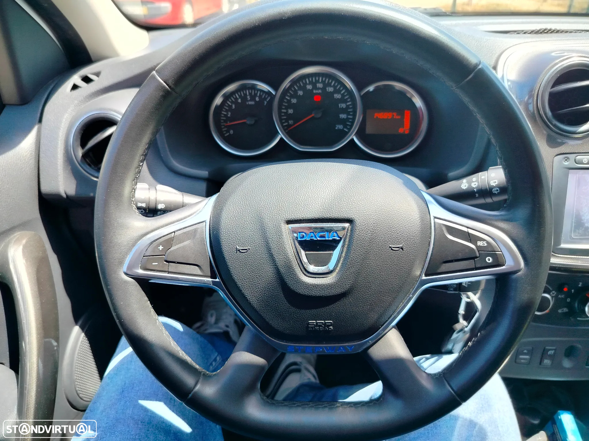Dacia Sandero 1.5 dCi Stepway - 11