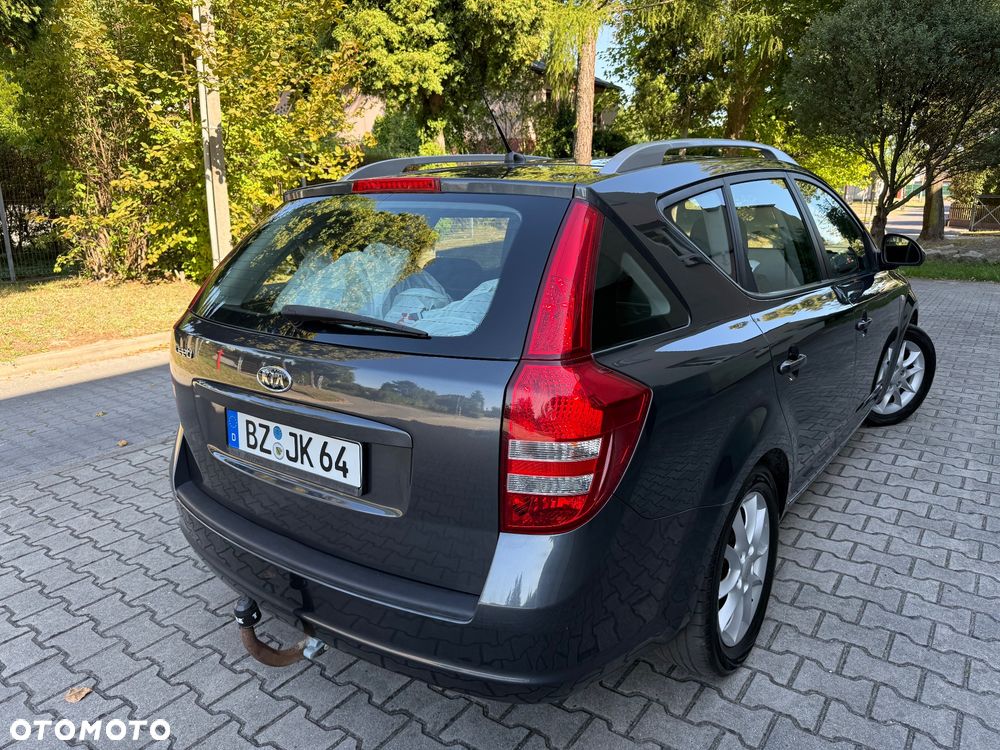 Kia Ceed 2.0 CVVT EX - 19