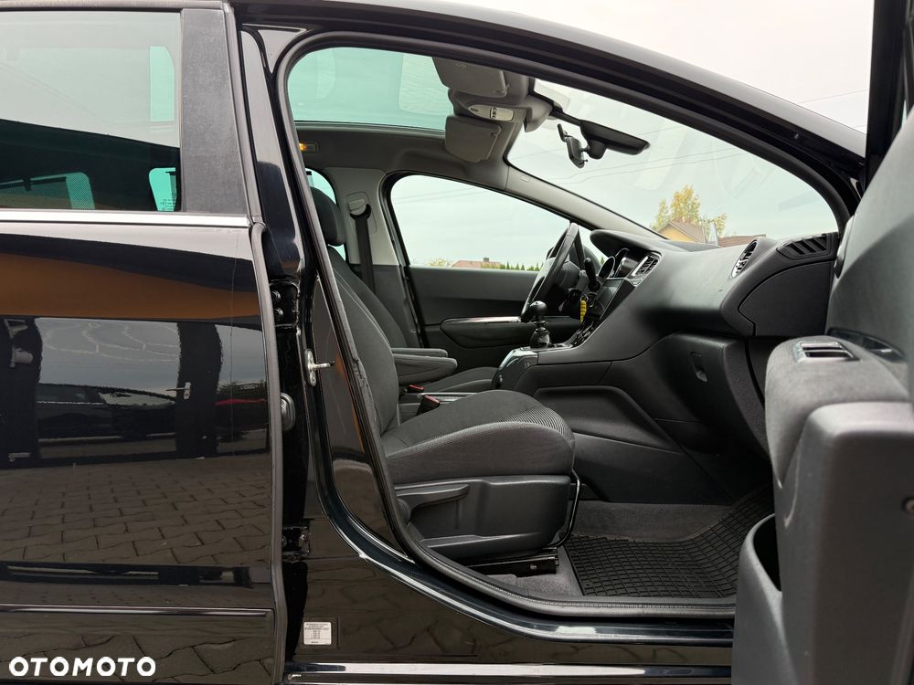 Peugeot 5008 1.6 BlueHDi Allure 7os - 21