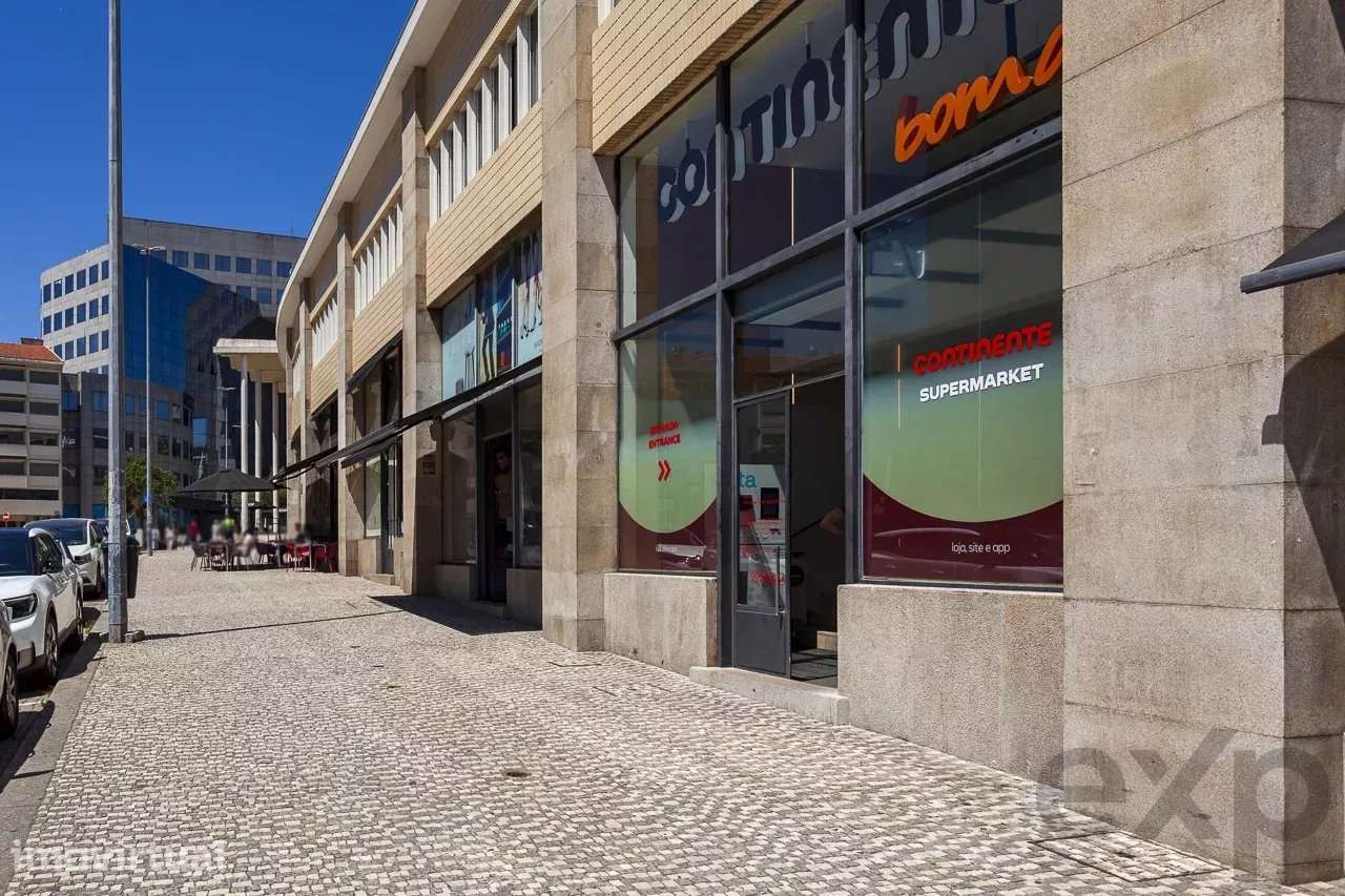 Oportunidade de Trespasse em loja do Mercado do Bom Sucesso - Grande imagem: 4/27