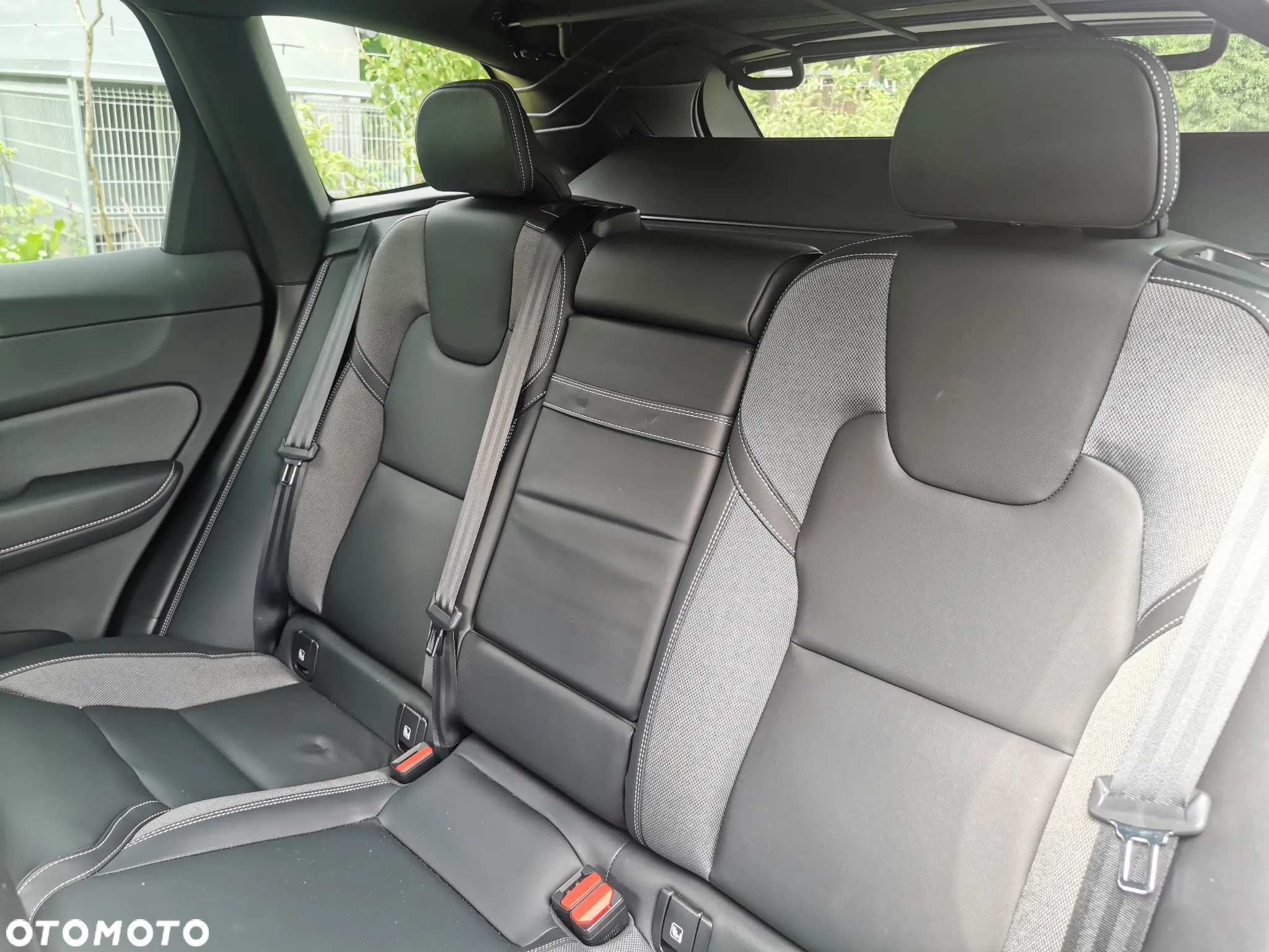 Volvo XC 60 B6 B AWD R-Design - 15