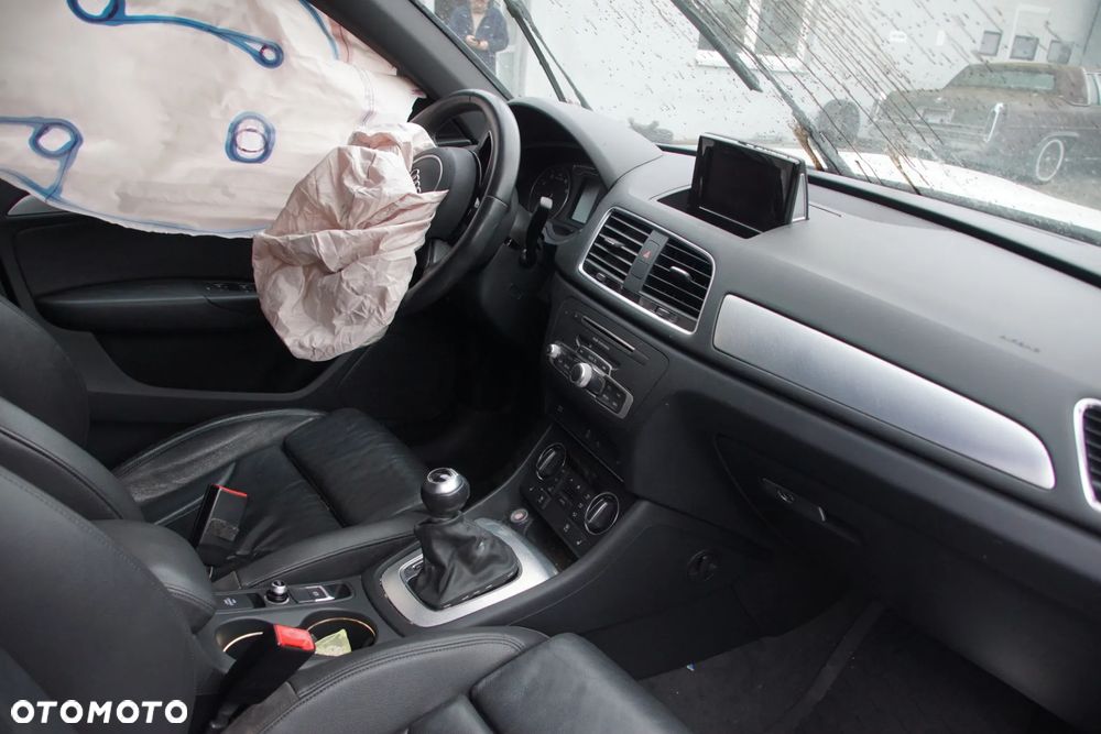 Auto na części - Audi Q3 I 8U Lift 2.0 TFSI 200 KM CCTA SGV LB9A 2017R Silnik Skrzynia Drzwi Klapa Błotnik Zderzak Lampa Lusterko Klamka Szyba Deska Kokpit Sterownik Moduł Czujnik Licznik Wyświetlacz Panel Kierownica - 15